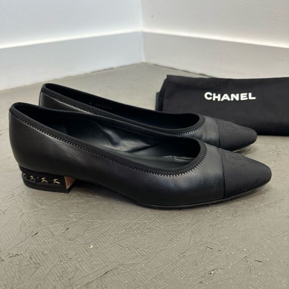 Chanel Black Lambskin Leather Interlocking CC Pointed Toe Chain Loafer Size 39.5 - Picture 6 of 15